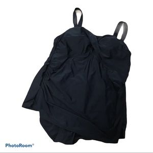 Merona Black One Piece Ruched Skirted Swimsuit 20W